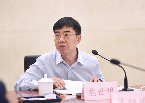 熊世明副局長(zhǎng)帶隊(duì)赴西南政法大學(xué)商談重慶律師學(xué)院發(fā)展工作